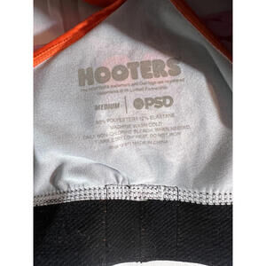 Hooters Racing Sports Bra and Shorts Set Medium